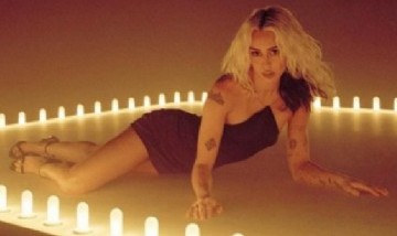 Miley Cyrus - River (Official Video)