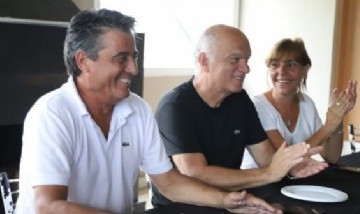 En Pinamar, Grindetti encabezó un plenario con 90 dirigentes de la Provincia