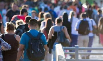 El 90% de los jóvenes no encuentra trabajo y más de la mitad está en la informalidad