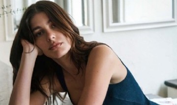La argentina Camila Morrone se llevó todas las miradas por protagonizar una campaña de Calvin Klein