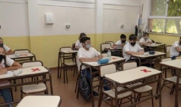 Polémica decisión en Misiones: los alumnos del secundario pasarán de año con cuatro materias previas