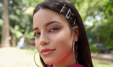 Emilia Mernes sorprendió con un raro mensaje en Twitter y luego lo borró