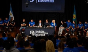 Kicillof encabezó en la UNQ la renovación de la Juventud Universitaria Peronista bonaerense