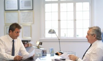 Sergio Massa: "La política no necesita salvadores, sino servidores"