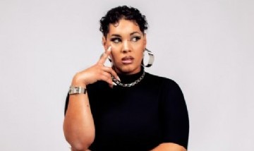 Dina Indarte: La "Whitney Houston del Roca" lanzó su primera canción propia