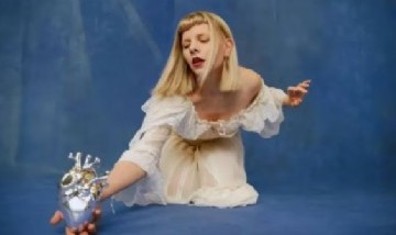 Aurora llega al Movistar Arena: cómo y dónde conseguir las entradas