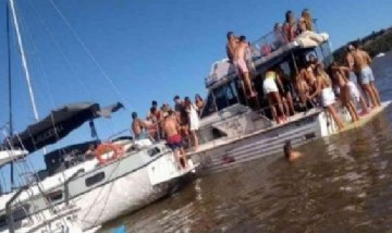 Fiesta clandestina: yate casi se hunde en el río Paraná por el exceso de jóvenes a bordo