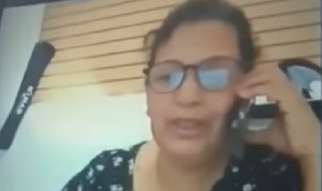México: maestra deja su micrófono abierto y sus alumnos escuchan cuando los llama burros