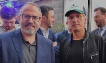 Fanático del rock nacional, el intendente de Tres de Febrero estuvo con Charly Alberti y fue a ver a Ciro