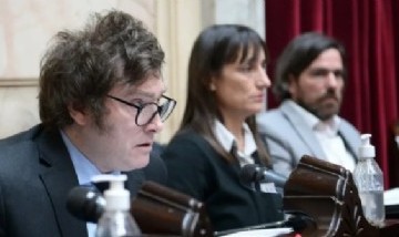 Video: Javier Milei fue tildado de "ñoqui" y abandonó la sesión enfurecido
