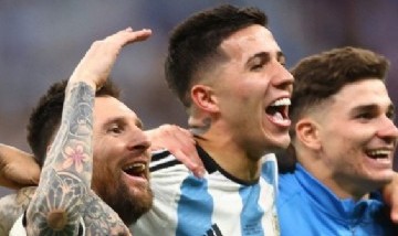 "Lionel Enzo Julián": nació el día de la final y lo nombraron como los ídolos de la Selección