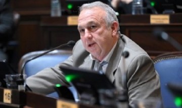 Impulsan en Buenos Aires un proyecto para prohibir redes sociales a menores de 13 años y exigir verificación obligatoria de edad