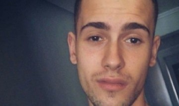 La emotiva carta del padre del joven asesinado por ser gay en España: "Nos quitaron la única luz que iluminaba nuestra vida"