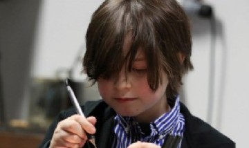 Un genio con todas las letras: un niño de 11 años terminó la carrera de Física en nueve meses con una altísima nota promedio