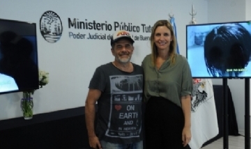 Famosos participan de campaña contra el abuso sexual infantil