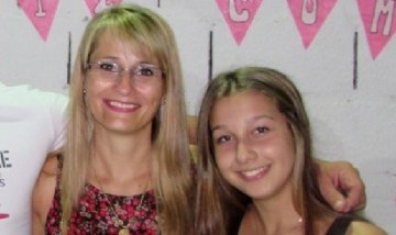 "Creo en ella", dijo la mamá de Nahir Galarza al enterarse de que su hija acusó al papá