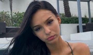 Juanita Tinelli impone tendencia con su microbikini en sus lujosas vacaciones