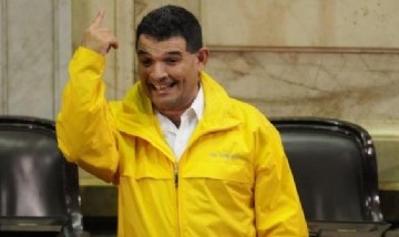 Olmedo lanza su candidatura a gobernador con duras críticas a la política salteña