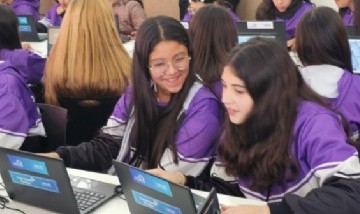 "Ciudad Robótica" inspira a estudiantes de San Luis a crear y pensar el futuro con Minecraft Education