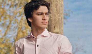 ¡Furor en las redes! Las fotos de Toto, el hijo "fachero" de Flor Peña