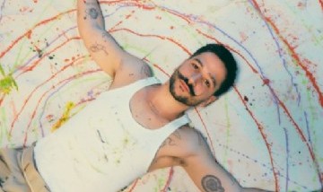 Camilo lanza sencillos para su nuevo EP titulado "Tres": hay cumbia, pambiche y balada