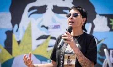 Mayra Mendoza y Tignanelli renombraron la avenida Monteverde como Diego Armando Maradona