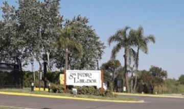 Violencia en un country: Una pelea entre vecinos terminó con un joven agrediendo a una señora