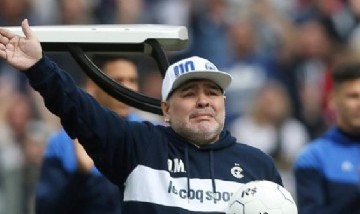 Diego Maradona es fuerte candidato a dirigir la selección de España