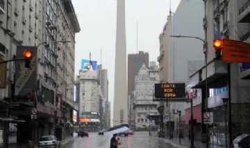 Intensas lluvias colapsaron barrios del oeste porteño: el Gobierno desplegó un operativo de emergencia