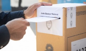 Increíble: Fue presidente de mesa en el balotaje 2023 y conoció a su hermana en ese momento