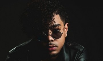 LeoDanysh presenta su nuevo sencillo y video "Vacaciones Contigo"