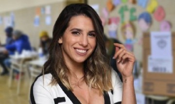 Tras las PASO, a Cinthia Fernández la llamaron de un partido al que le fue "muy bien"