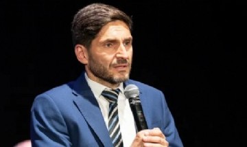 Dejaron otra amenaza contra el gobernador de Santa Fe frente a una escuela de zona oeste