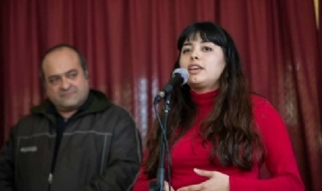 Tiene 17 años, va a la escuela y es candidata por el FIT