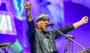 Chizzo, el líder de La Renga advirtió al presidente electo: "Ojo, Milei"