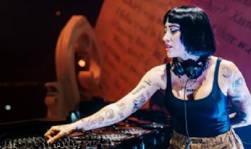 Indira Paganotto volverá a la Argentina el 7 de noviembre para presentar ARTCORE en Mandarine