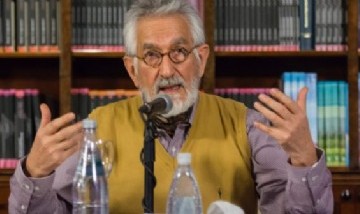 Rodriguez Saá disparó contra los porteños: "El porteño es insoportable, terrible, todo le chupa un huevo"