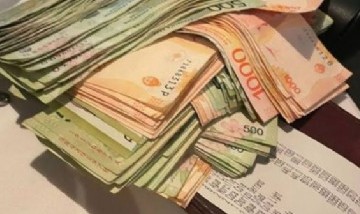 Un libertario celebró financiar en seis cuotas una cena de 188.900 pesos para dos personas