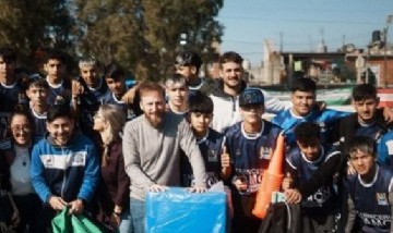 Otermín redobla su apuesta por los clubes de barrio y el ambiente en Lomas de Zamora