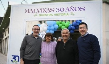 Malvinas homenajeó a Salvador Sport por sus 35 años de historia en Villa de Mayo