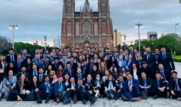 Convocan a jóvenes de todo el país para participar por becas de intercambio a EEUU