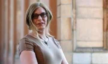 Alemania: fue elegido diputado como hombre y asumió su banca como mujer