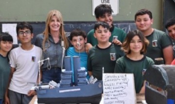 La intendenta Marisa Fassi recorrió la Expo Técnica 2022 en la EEST N° 1 de Cañuelas