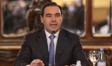 Valdés sobre Milei: "Para que te manden plata te tenés que poner de rodillas y entregar la dignidad"