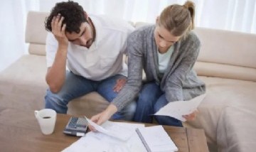 La morosidad se dispara, jóvenes rozan el 40 por ciento y en jubilados se cuadruplicó en un año