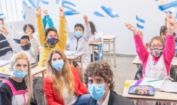 San Fernando: Andreotti inauguró la renovada Escuela Primaria N°38 y Secundaria N°17
