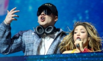 Junto a Shakira y con un lindo homenaje, Bizarrap representó a Argentina en Coachella