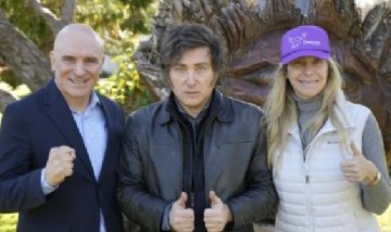 Milei suspendió un acto con José Luis Espert, acorralado por denuncias de vínculos narcos