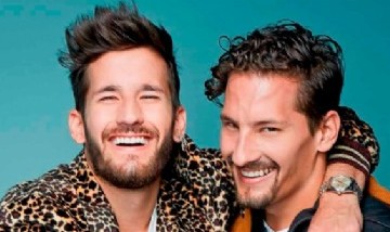 Mau y Ricky (@mauyricky)