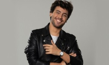 Lizardo Ponce sorprendió a sus fans con el anuncio de su nuevo proyecto laboral
